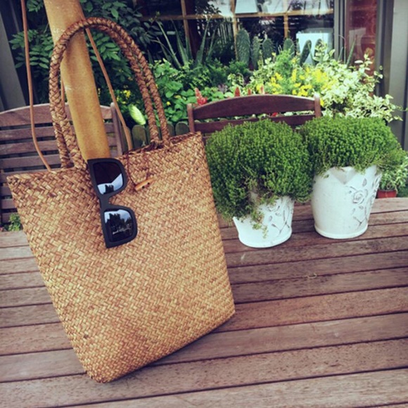 Straw Tote - Picture 2 of 2